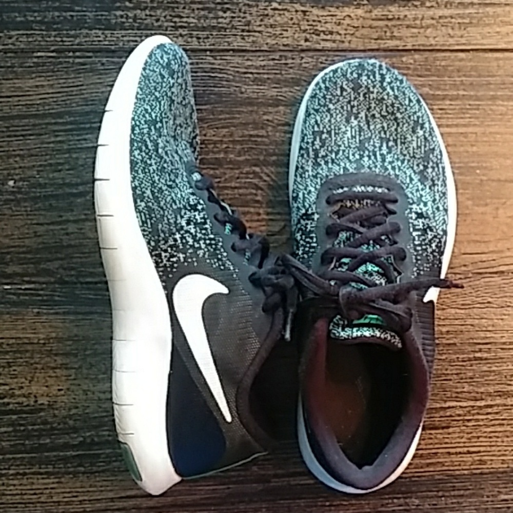 Nike Flex Contact Running Shoes